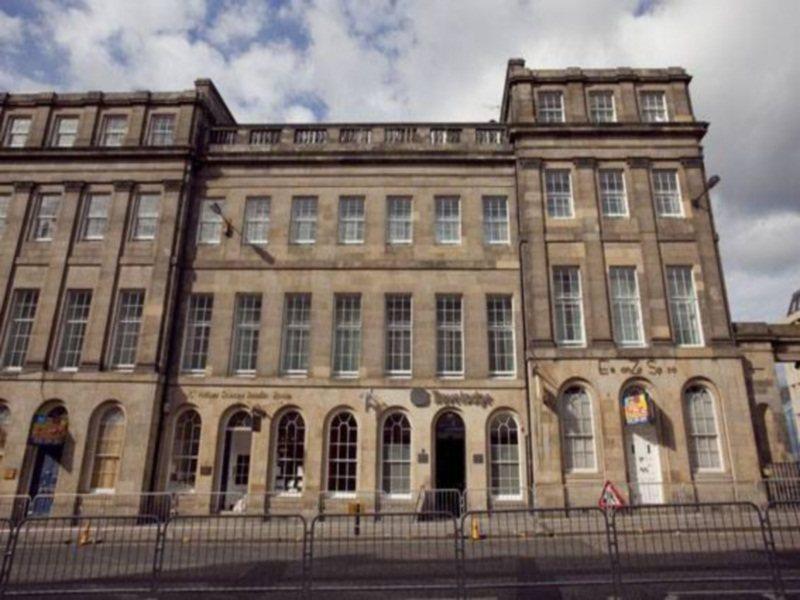 Travelodge Edinburgh Central Waterloo Place 외부 사진