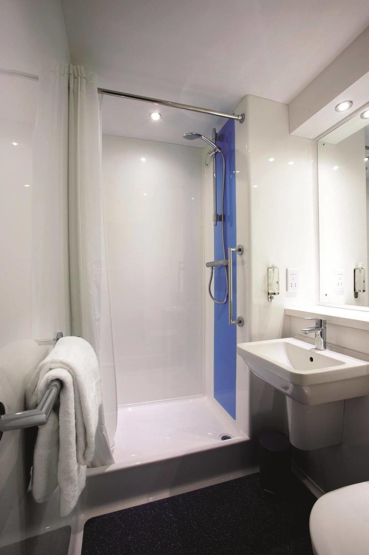 Travelodge Edinburgh Central Waterloo Place 외부 사진
